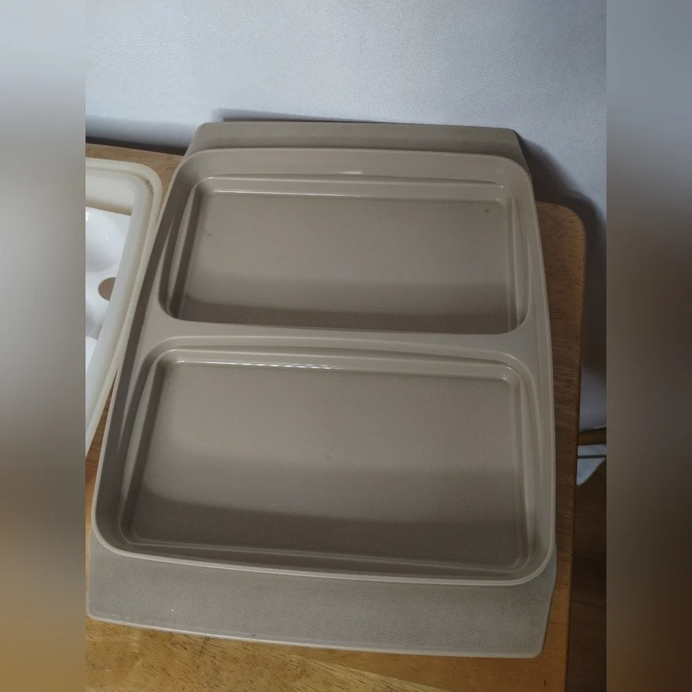 Vintage Tupperware deviled egg keeper